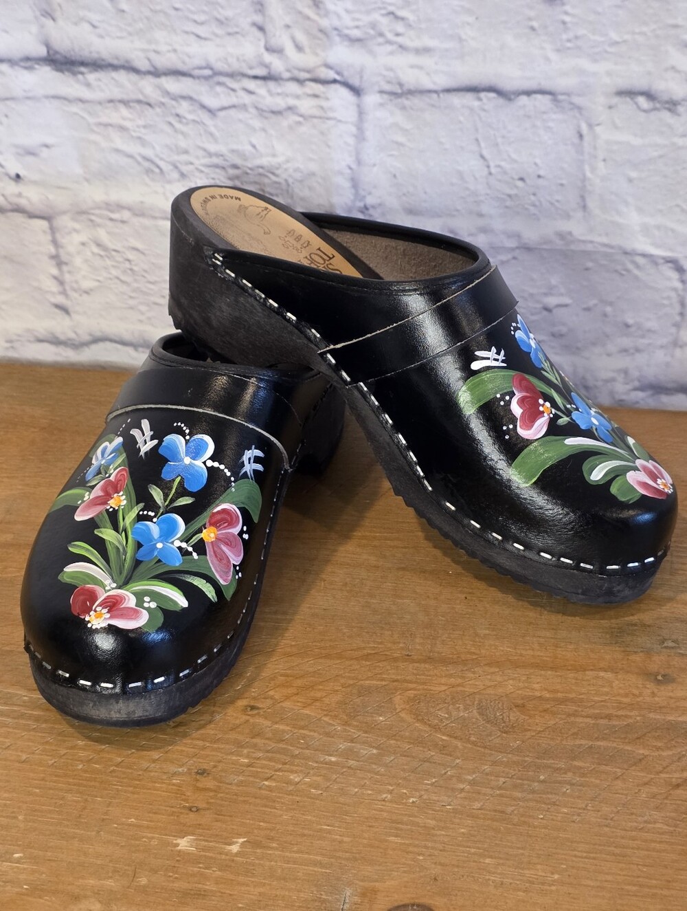 Skåne Toffeln Swedish Floral Painted Leather Wood Clogs Size 38 Made in Sweden